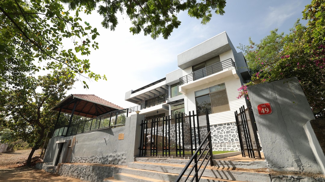 5 BHK BREEZA BAND - KARJAT