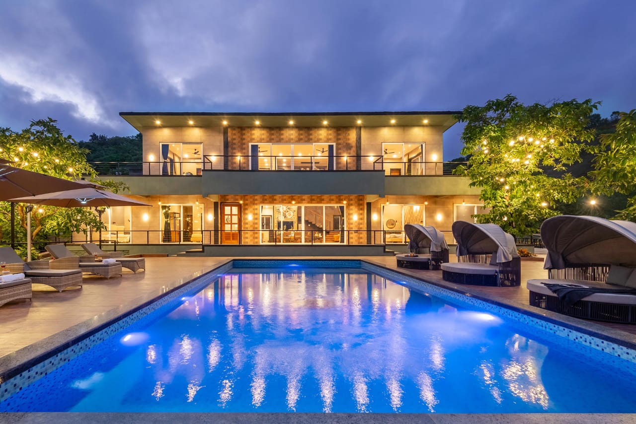 6 BHK GLASS HOUSE - PAWNA / LONAVALA